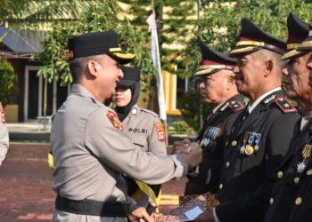 Kapolres Lebak Pimpin Upacara Wisuda Purnabhakti Personel Polres Lebak